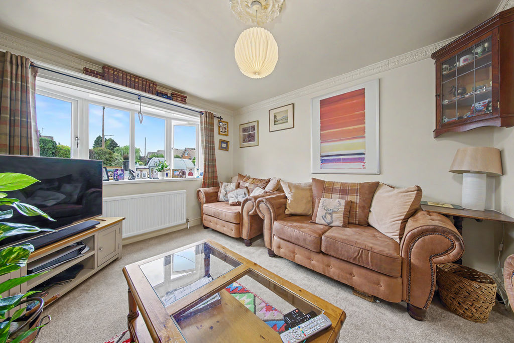 Dale Crescent New Tupton